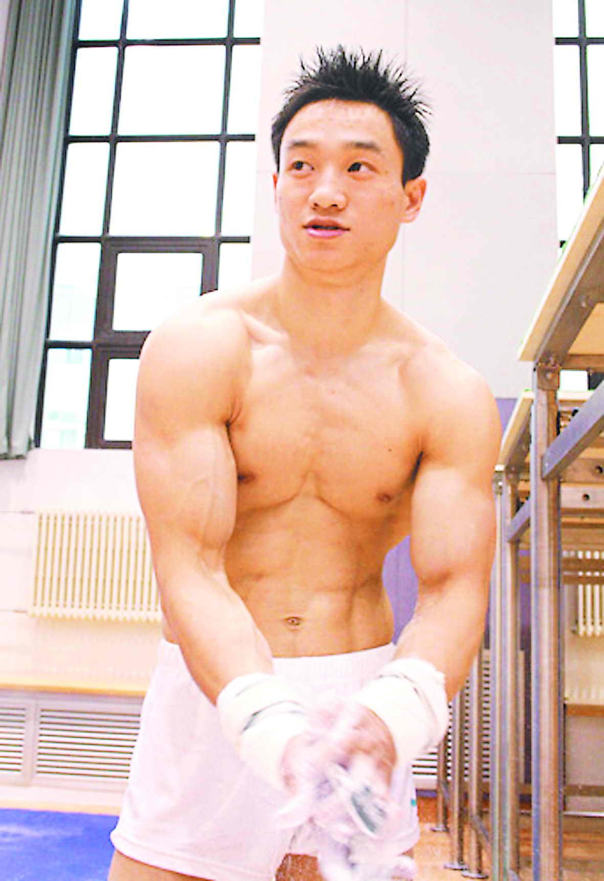 男生身高163,怎么才能找到不在乎身高的妹子?