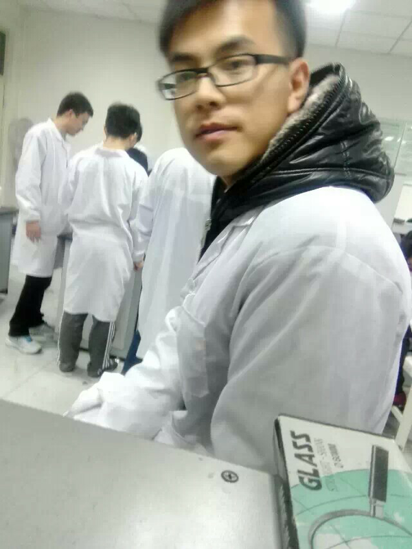 怎样把白大褂或实验服穿得帅气?