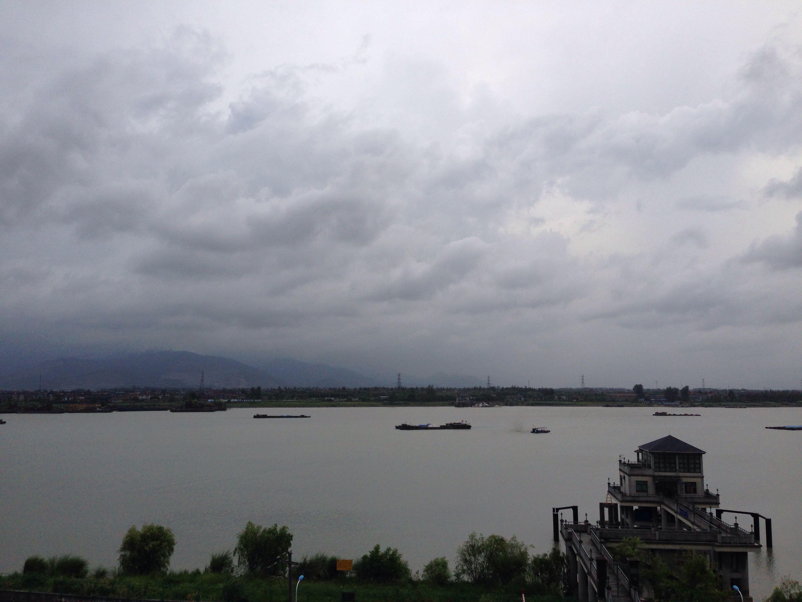 顶层的商品房优点缺点有哪些? - RL Duan 的回