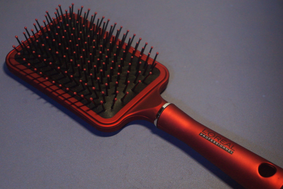 <em>怎么</em>保养头发?让头发显得有光泽和质感,而不是