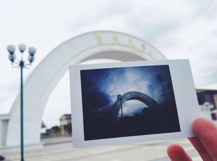 FUJI拍立得和LOMO拍立得有什么区别,哪个可