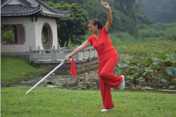 产品定位之选择:对于成本相对高的软件产品,一