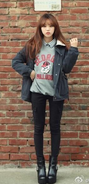 长圆脸,<em>大额头</em>且高,咬肌大的<em>女生适合</em>什么样的