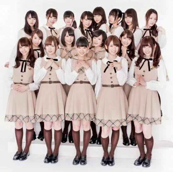 至于2010年后,大多人认为是akb48和乃木坂46两团引导高中女生校服