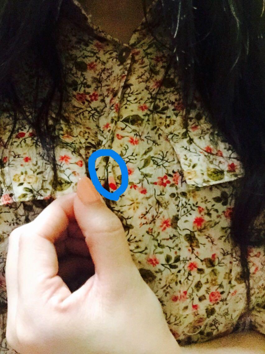 女生如何解决衬衫胸前扣子撑开的缝隙? - 小叶