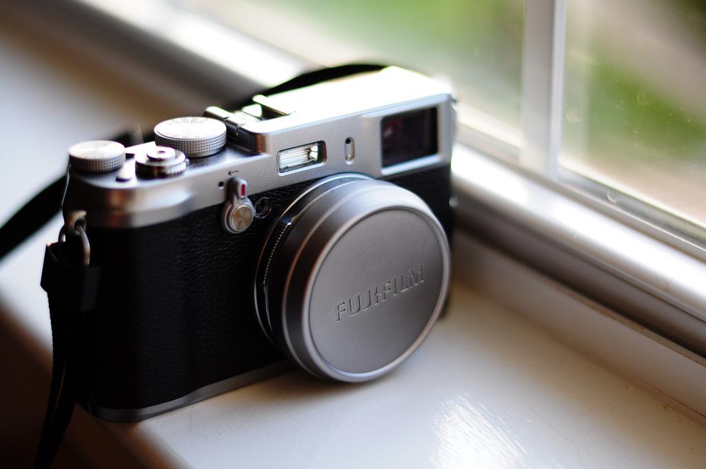 想<em>买</em>个<em>单反相机</em>,适合<em>女生</em>的 ,有什么推荐? - 知