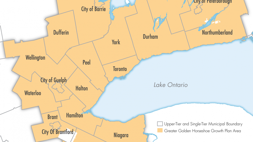 温莎市,东北至魁北克城,在地图上这一斜线基本上跨越了加拿大2/3的