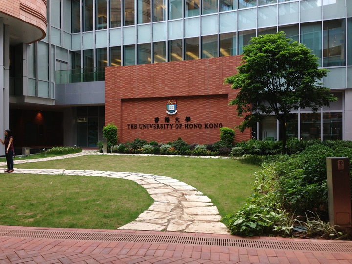 香港的大学校园中有哪些值得一看的风景?