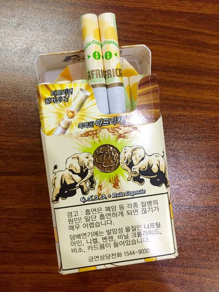 铁塔猫酸奶口味,感觉铁塔猫系列都差不多味道,感觉就是腻,不适合多抽