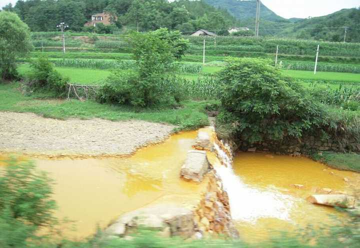 为什么台湾大部分河流含泥沙的河水是灰黑色,而不是我们通常所见的
