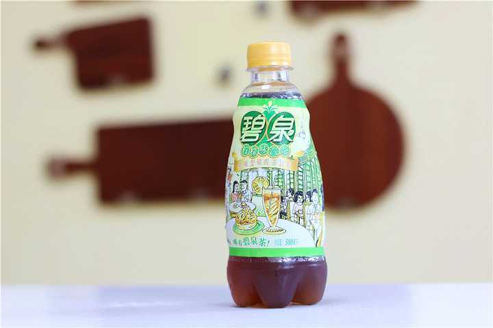 碧泉柠檬汽茶