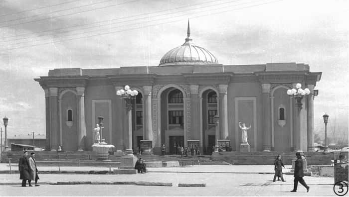 1949年建国后至改革开放前中国建造了哪些著名建筑