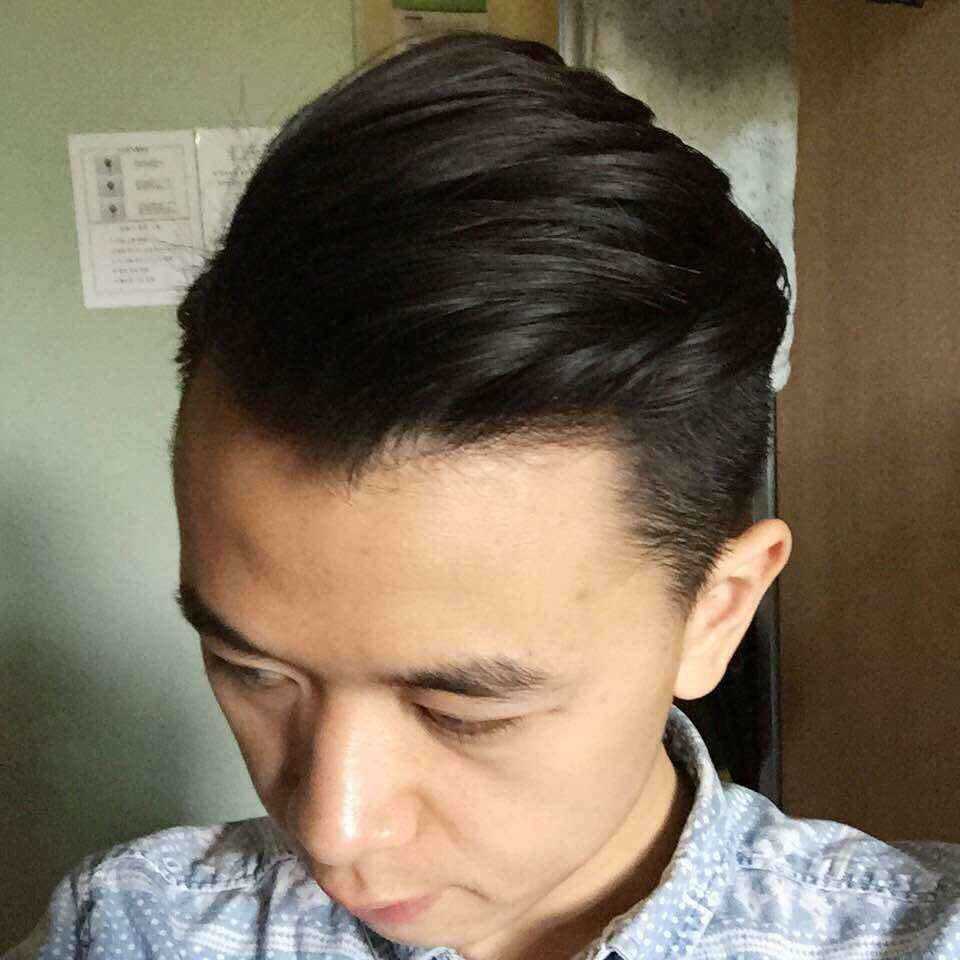 题主可以尝试一下这种背头哦  显示全部