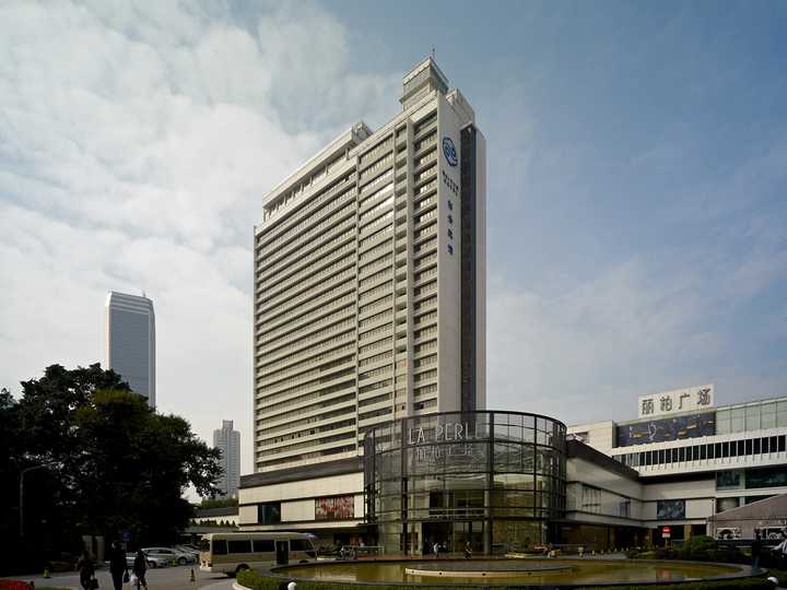 广州友谊剧院(1965年,广州市建筑设计院,余畯南)