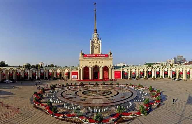 1949年建国后至改革开放前,中国建造了哪些著名建筑?