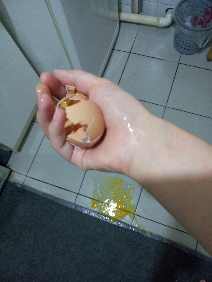手能不能握碎鸡蛋