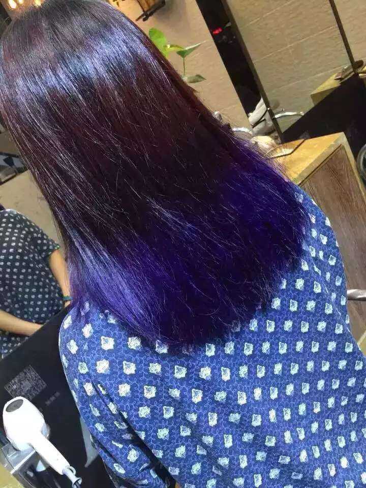 有人染过黑紫色的头发吗,是什么样子的?