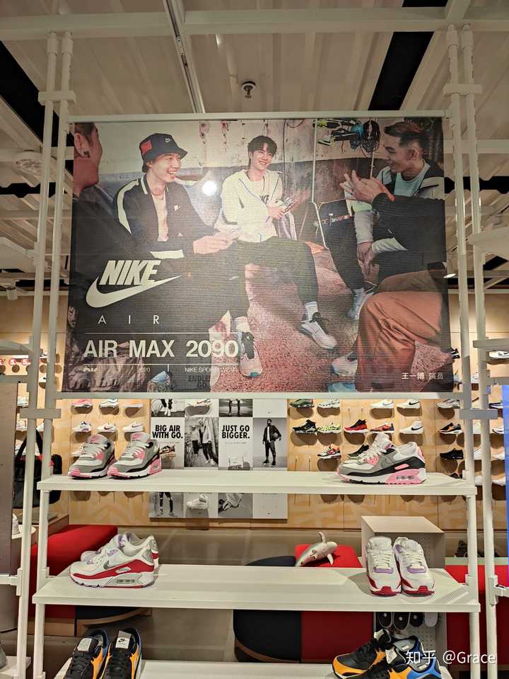 从来不找娱乐明星代言的nike,为什么忽然宣了王一博?