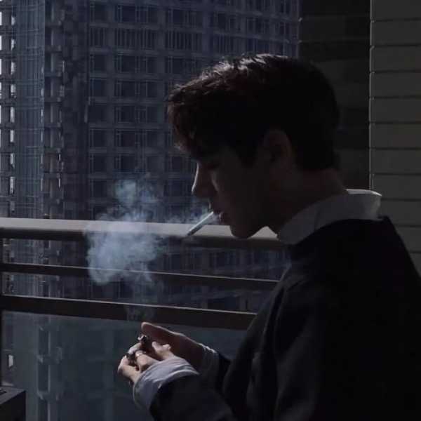 求一些好看的微信男生头像鸭,最好是欧美风阳光向上的