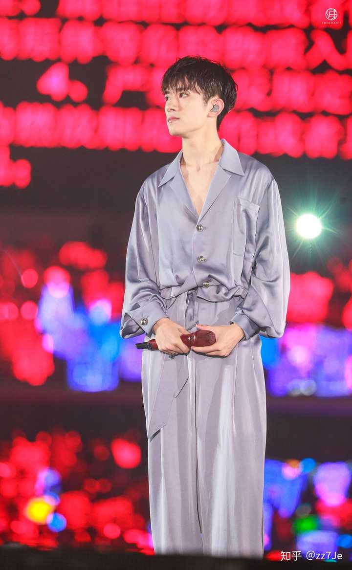 tfboys六周年照片,TFBOYS三周年照片 如何评价tfboys六周年演唱会?