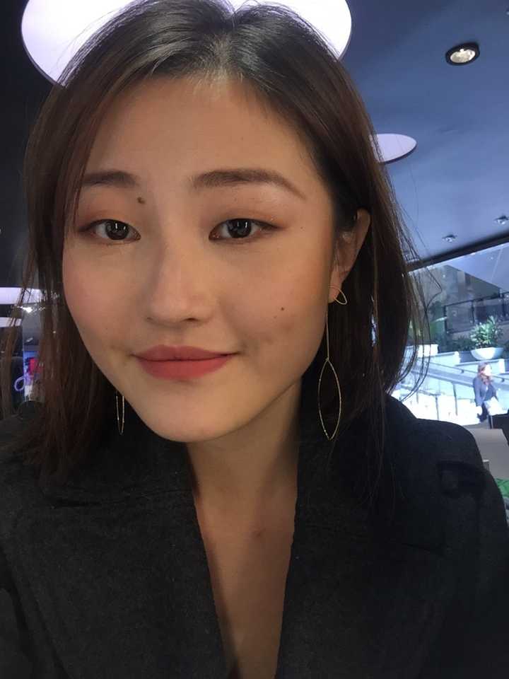 长相普通的女生如何改善自己的外貌?