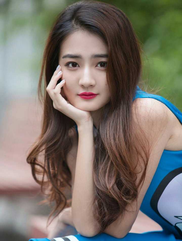 为什么很多人五官并不精致但整体却很漂亮?