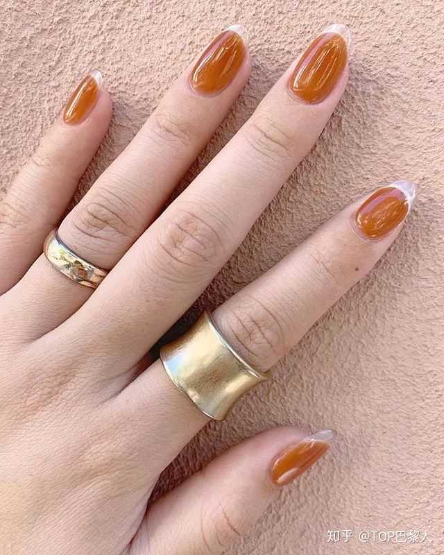 有什么好看的美甲图片吗?