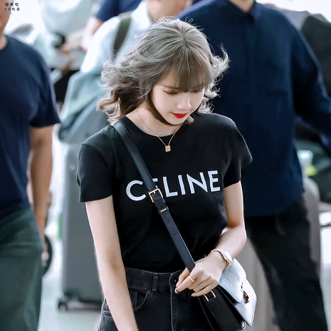 为什么lisa总是有刘海?