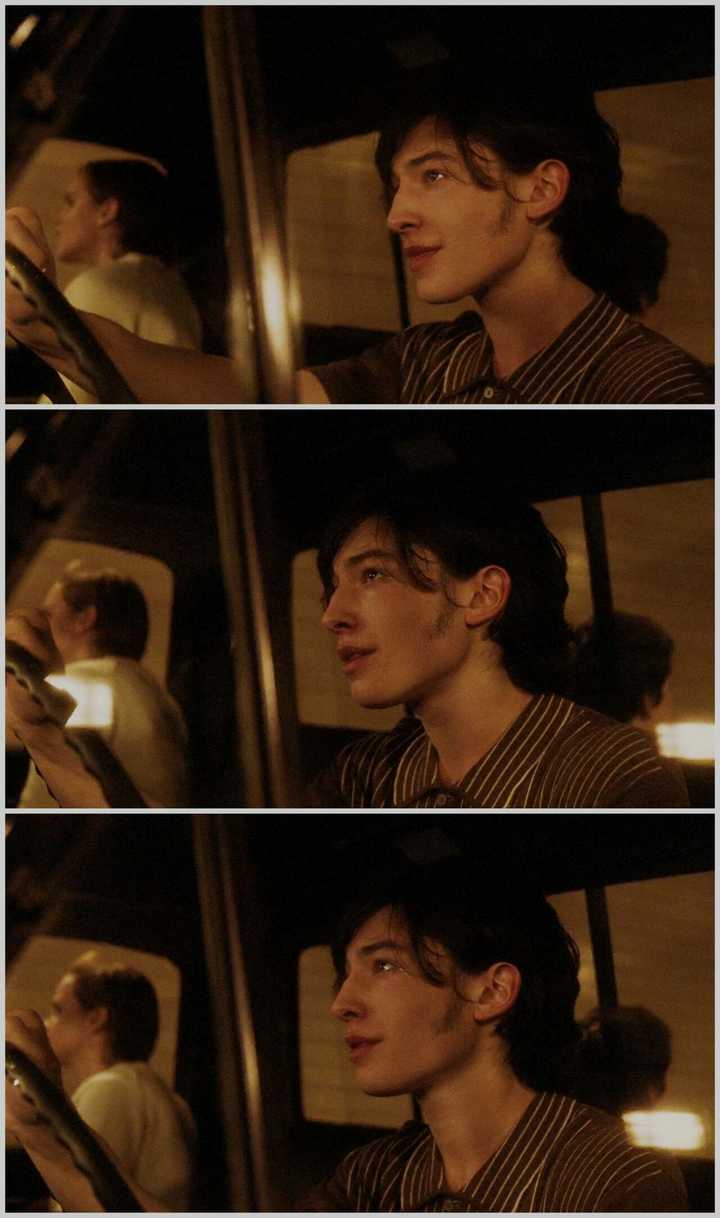 如何评价ezra miller(埃兹拉米勒)?