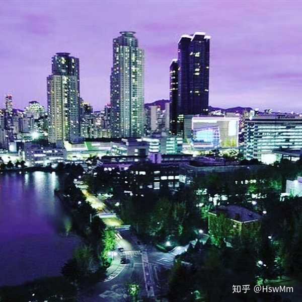 大家玩韩国传统游戏,比如尤芡游戏  (掷骰子游戏)如下图 秋天可以在建