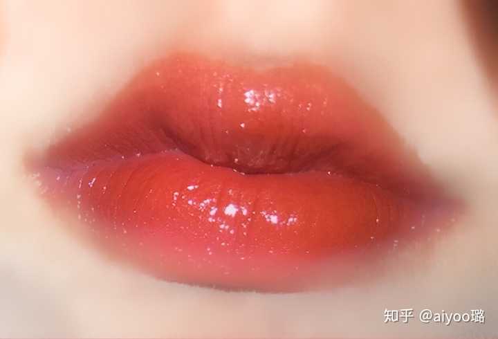 你见过男生女生的嘴唇可以漂亮到什么程度?