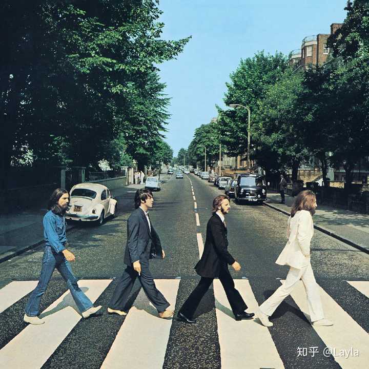 所以abbey road只是旁人根据照片起的名字,因为是在abbey road拍的