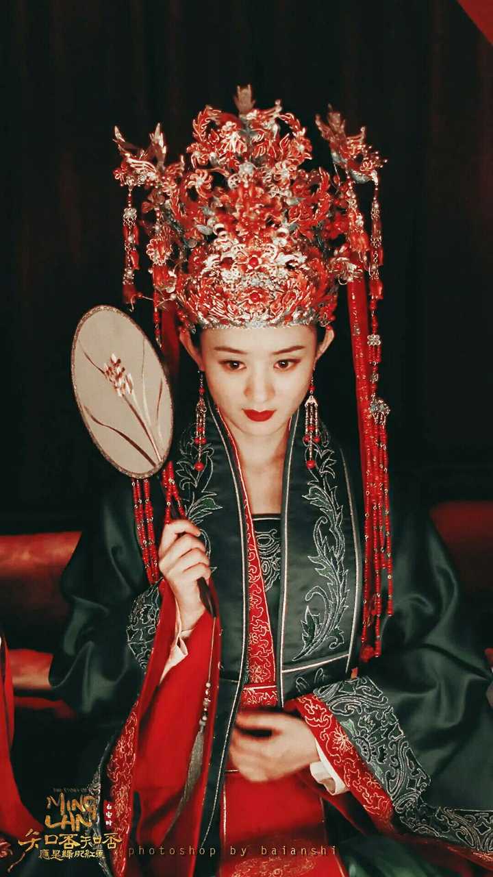 有没有哪个明星在古装剧中的凤冠霞帔让你印象深刻?