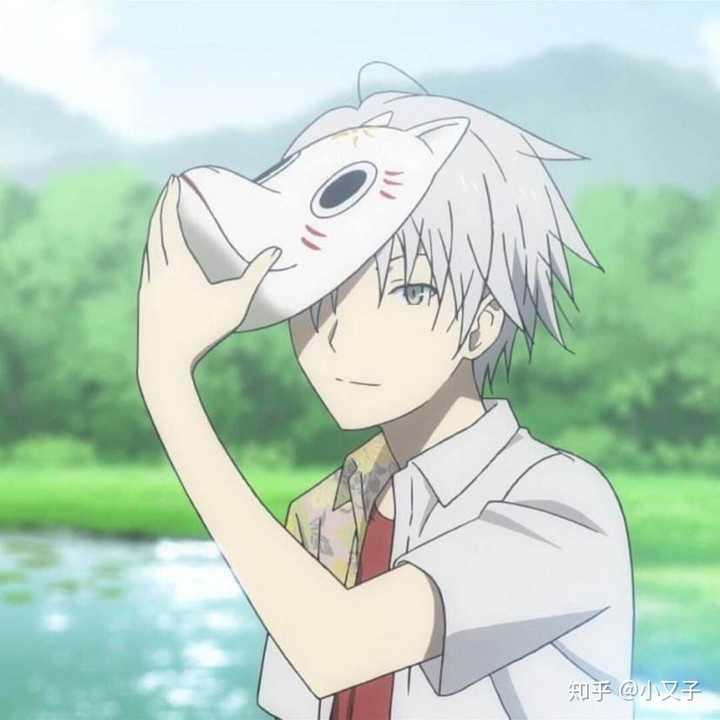 最近在重刷《萤火之森》 画风很治愈,故事挺感人的,全部看下来要不了