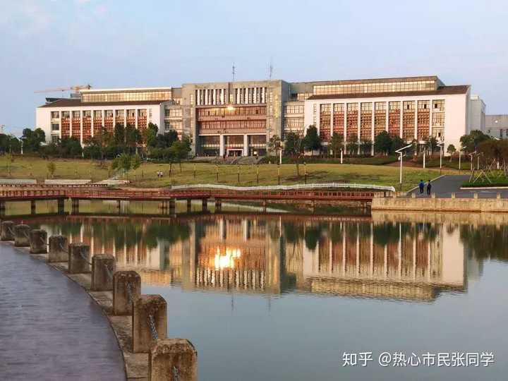 合肥工业大学(宣城校区)的图书馆或教室环境如何?是否适合上自习?