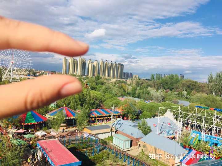 伊犁河游乐场