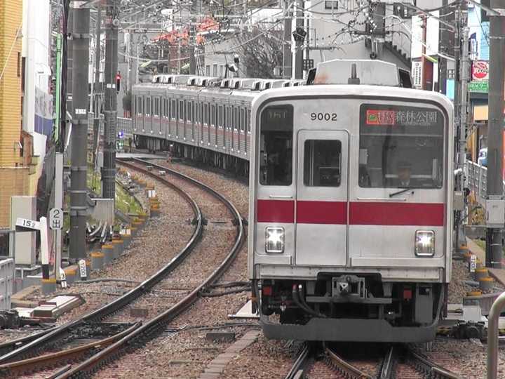 jr南武线/横须贺线/湘南新宿线,而这几条线又能直通地铁副都心线,东武