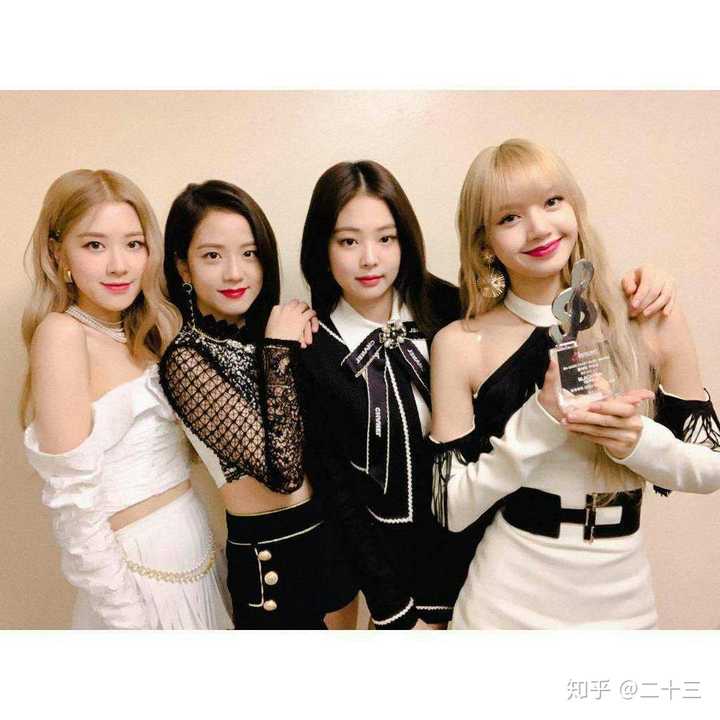 blackpink神仙合照,blackpink稀有图片超仙 有没有blackpink全体的绝美合照?