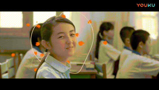 刚发现点赞破千啦,为了感谢大家的支持,就发些张子枫童年照,祝愿大家