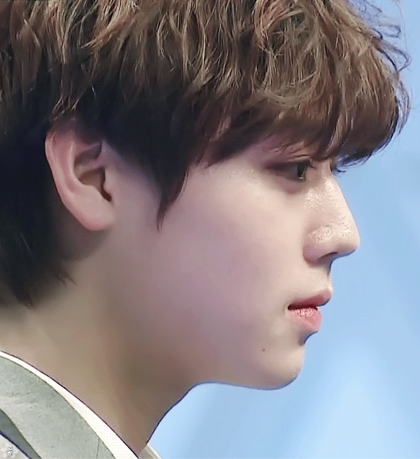 如何评价wanna one中朴志训的颜?