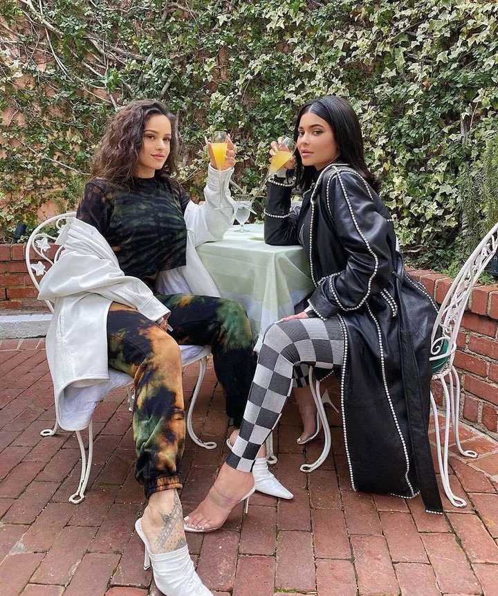 与kylie jenner合影