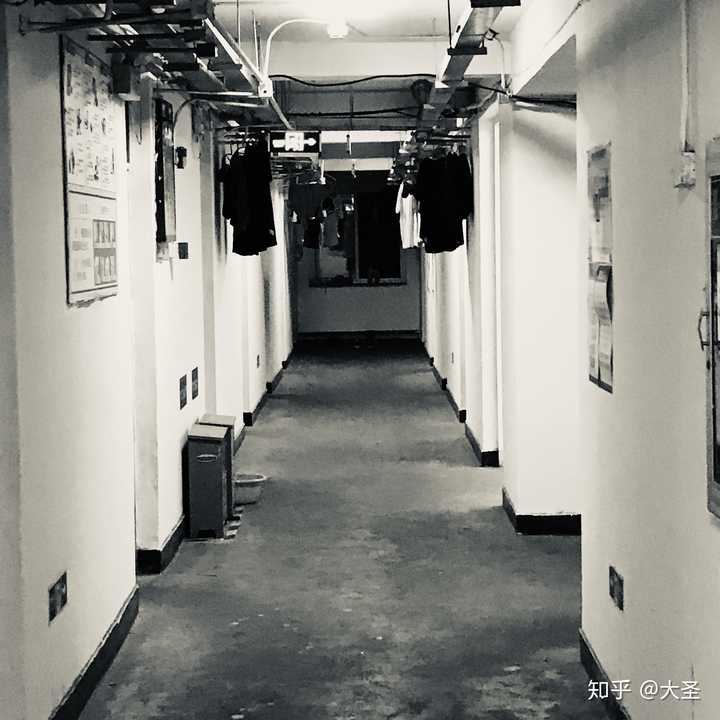 国内哪所大学宿舍环境比较差?