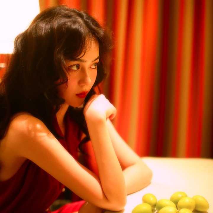 我想要个港风的情头(酷酷的那种),谢谢各位了?
