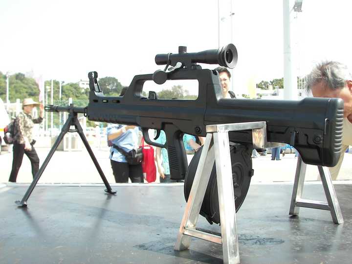 qbb95式班用机枪