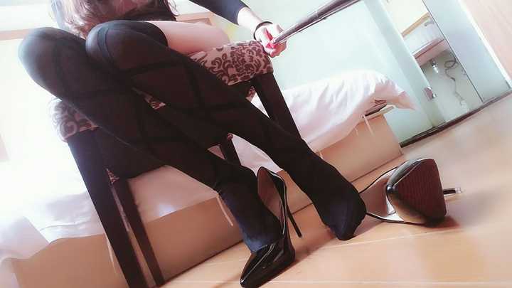 黑色丝袜有那些样式或者图案?