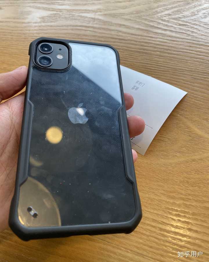 iphone11什么手机壳手感最好?