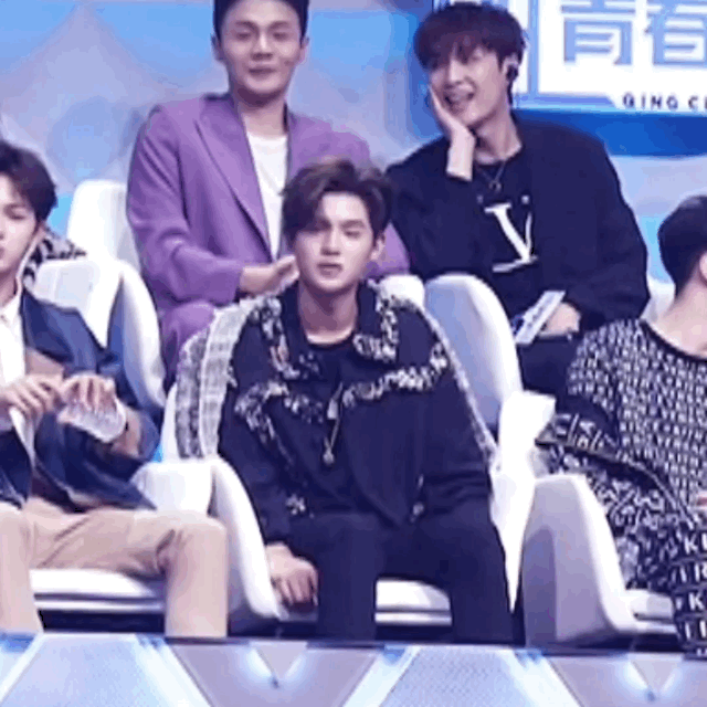 如何看待 nine percent 八位成员在《青春有你》决赛现场的表现?