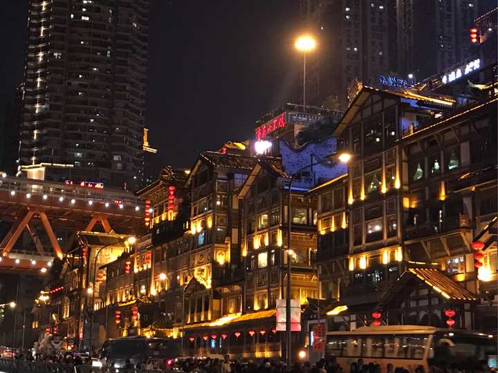有哪些漂亮的城市夜景图?