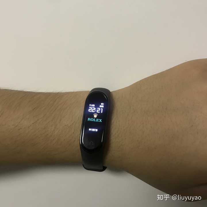 有哪些适合小米手环4好看的表盘壁纸?