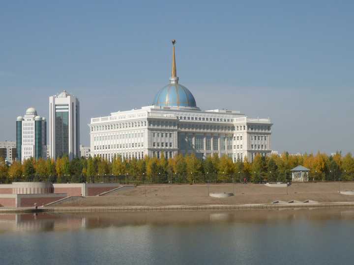 哈萨克斯坦旅游有什么好的建议?